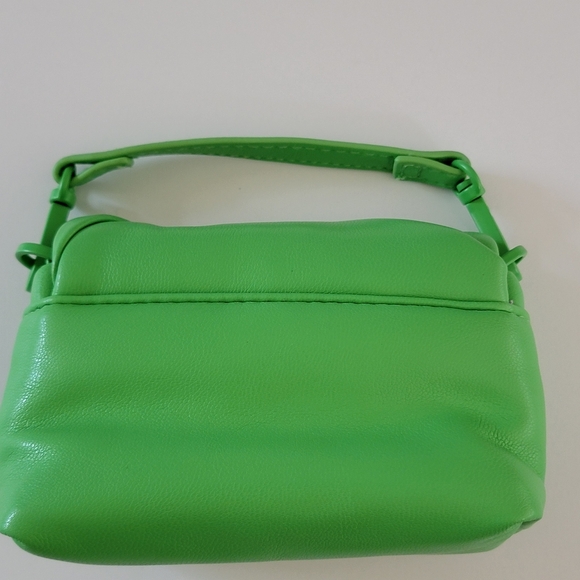 A New Day Vibrant Green Mini Bag Purse Quilted Vinyl - Picture 7 of 8